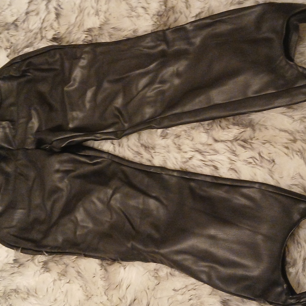 Leather leggings